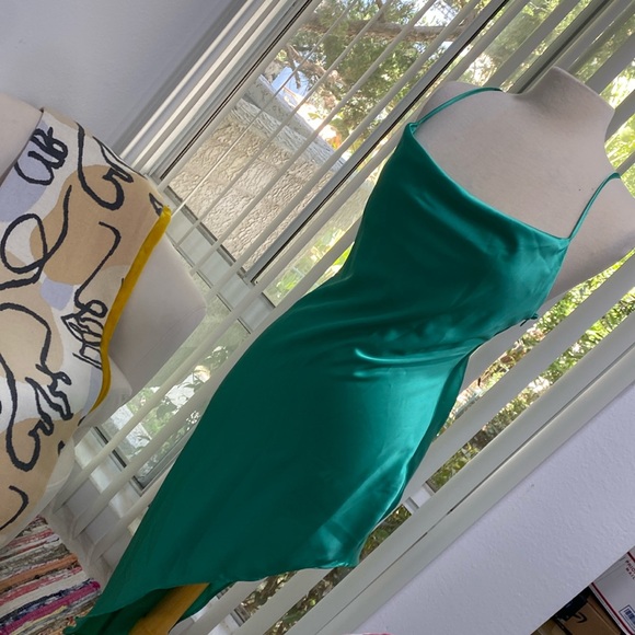 UNBRANDED Dresses & Skirts - Dress 👗 ASYMMETRICAL